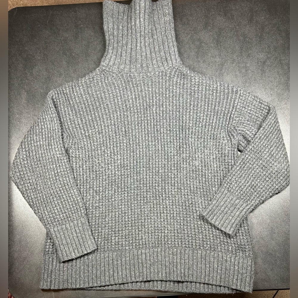 Lou & Grey Size M Grey Waffle Knit Turtleneck Sweater